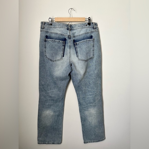 CAbi 6071 ‘100% Boyfriend’ Distressed Jeans Women’s Size 10 - Picture 4 of 10